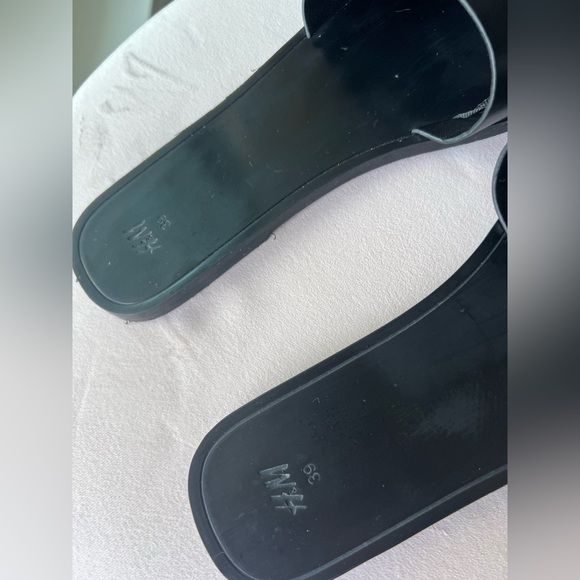H&M leather slides. - Picture 4 of 4
